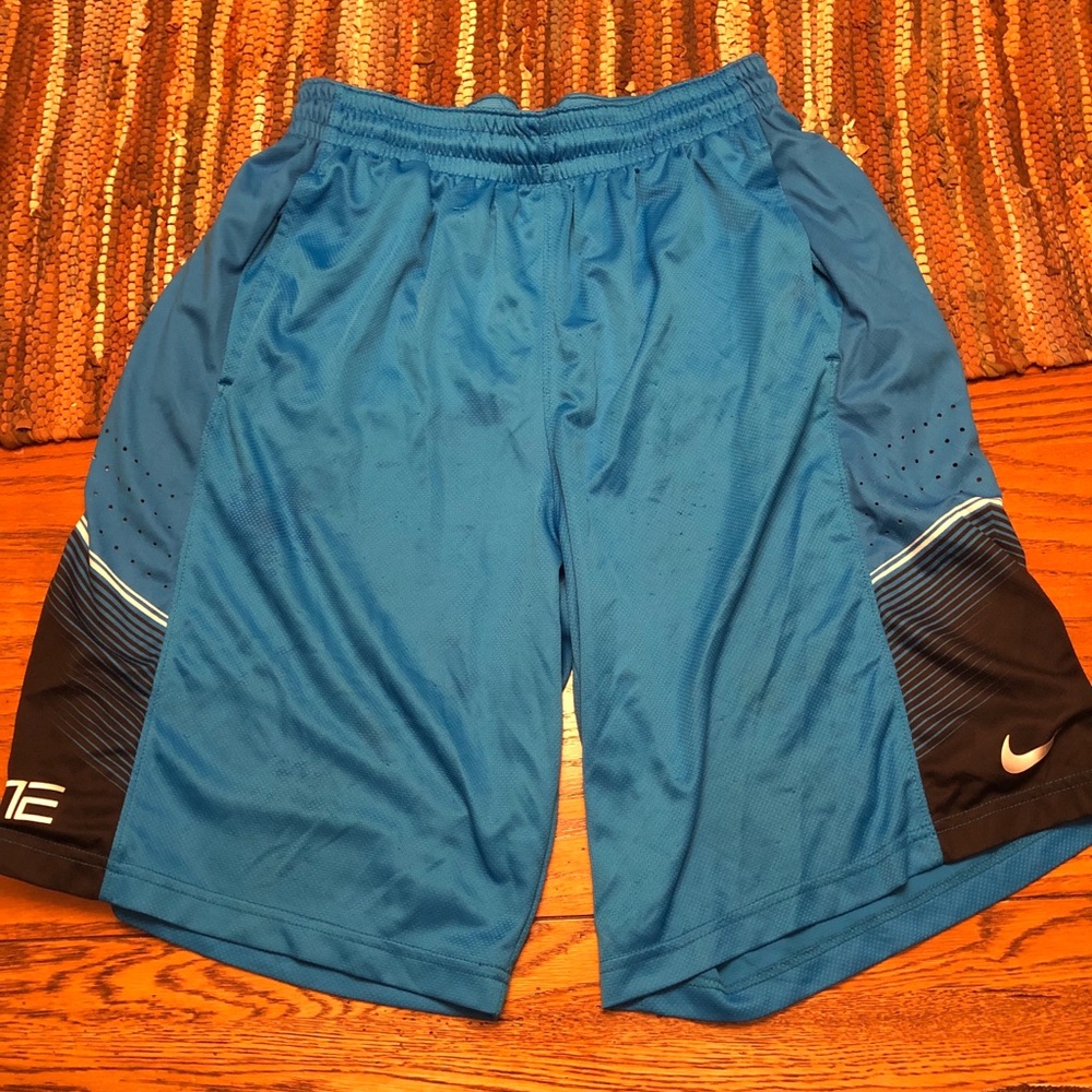 Nike Elite Shorts🔵